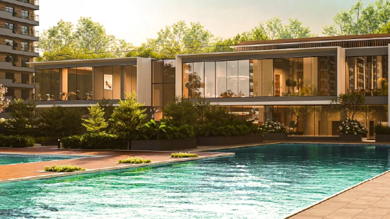 50m and 25m leisure pool